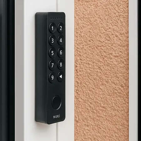 Escala 3*